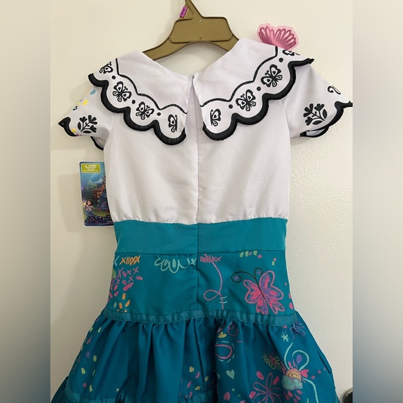Disney Encanto Maribel costume - Picture 11 of 12